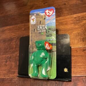 TY Erin the Bear - Vintage Retired